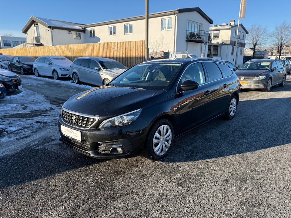 Peugeot 308 1,6 BlueHDi 120 Allure Sky SW 5d