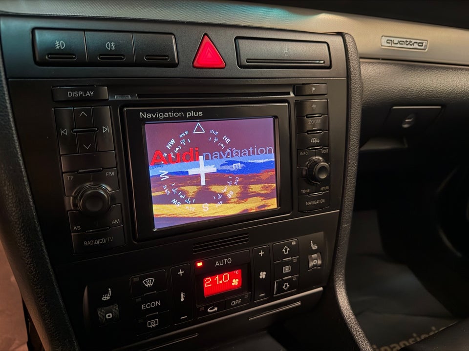 Audi S4 2,7 Avant quattro 5d