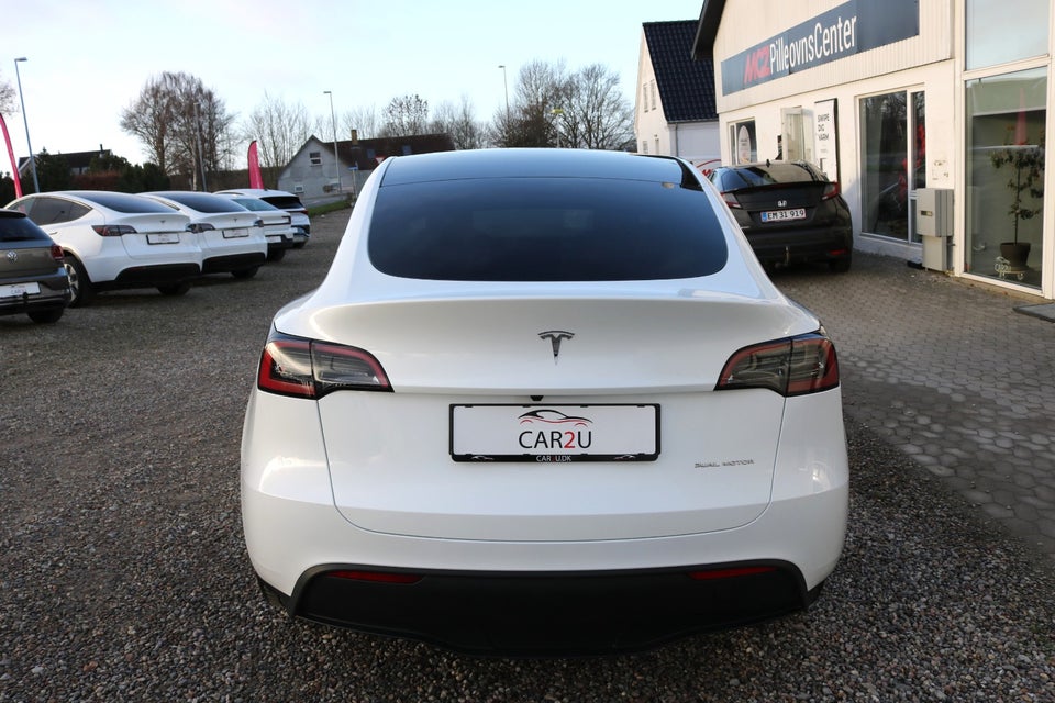 Tesla Model Y Long Range AWD 5d