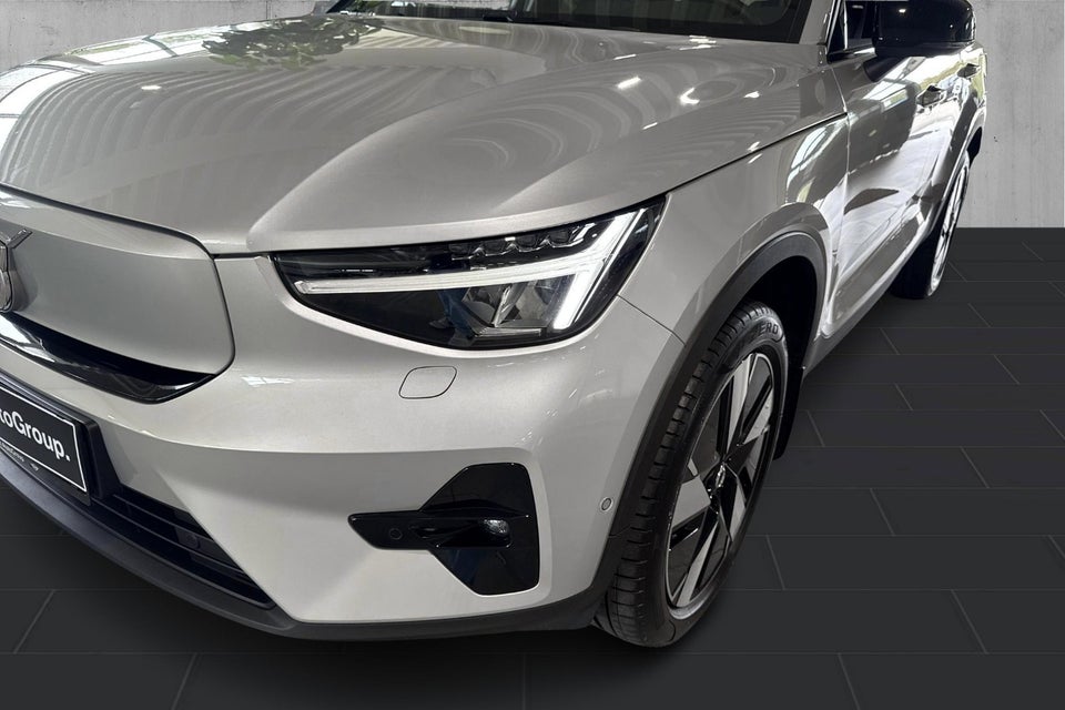 Volvo EX40 Extended Range Plus 5d