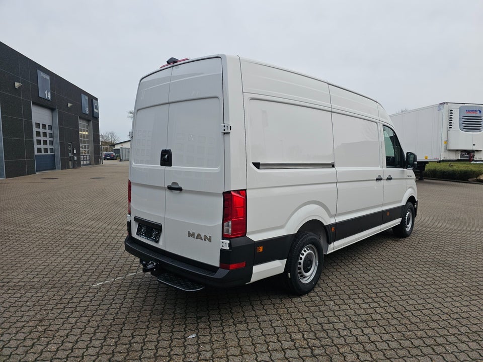 MAN TGE 2,0 3.180 Kassevogn L3H3 aut. FWD