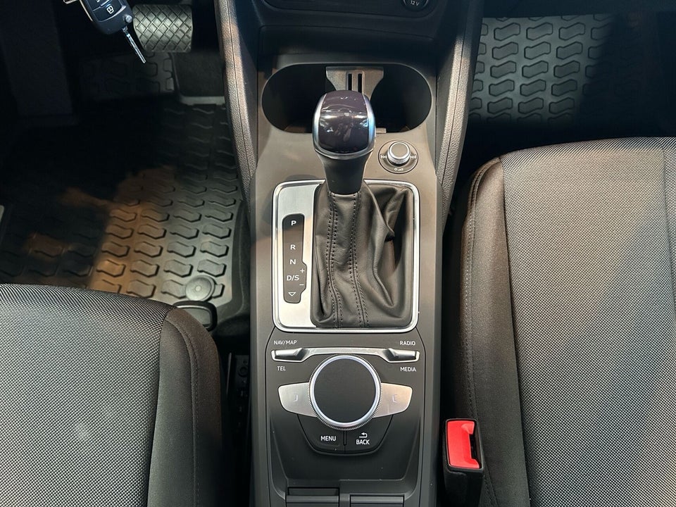 Audi Q2 35 TFSi Prestige S-tr. 5d