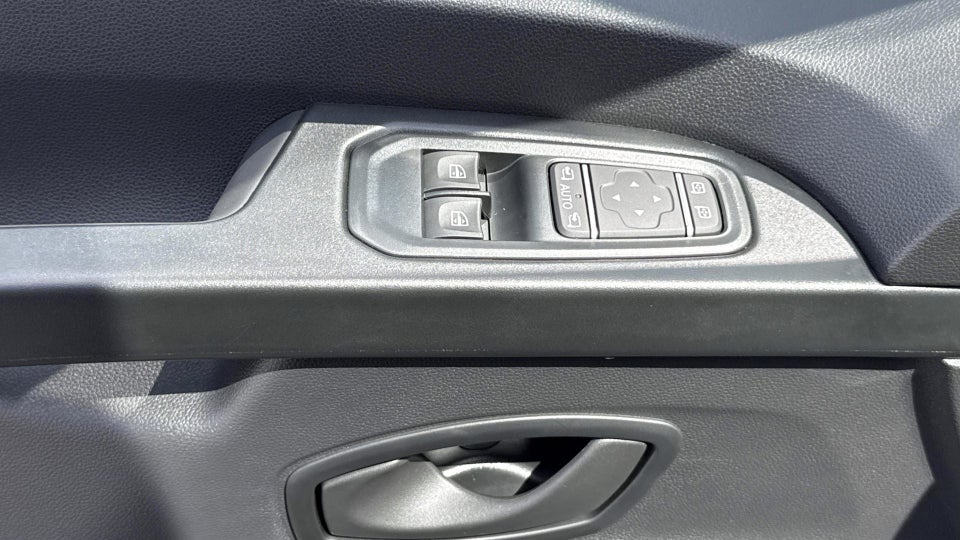 Renault Trafic 2,0 dCi 130 L2H1 Tekno