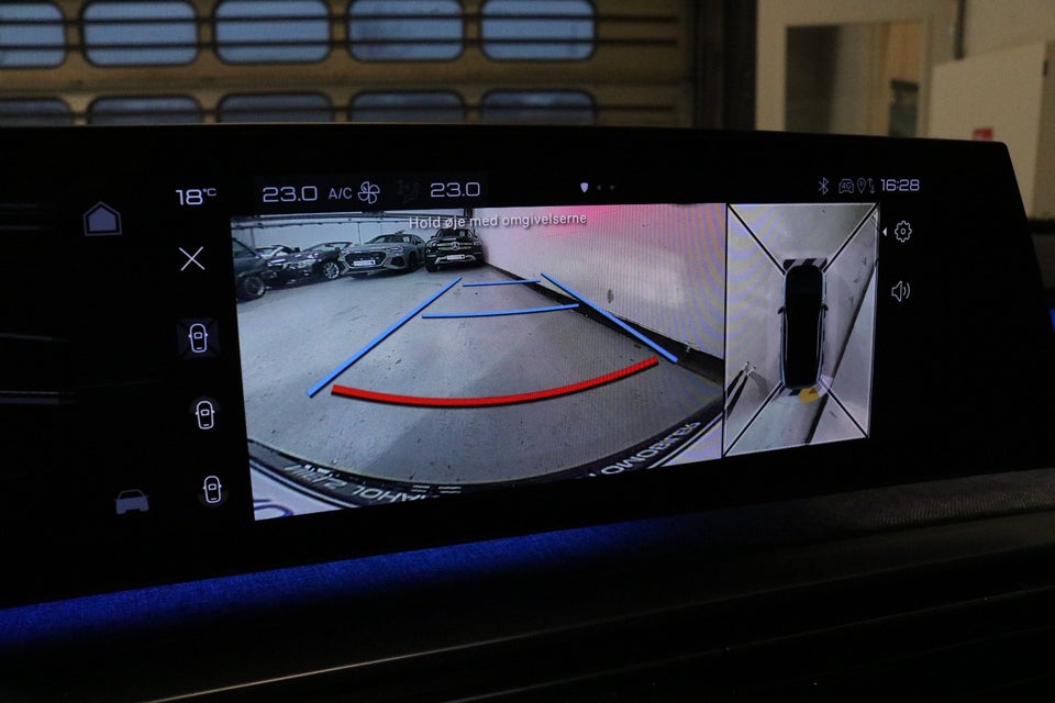 Peugeot e-3008 77 GT Pack 5d