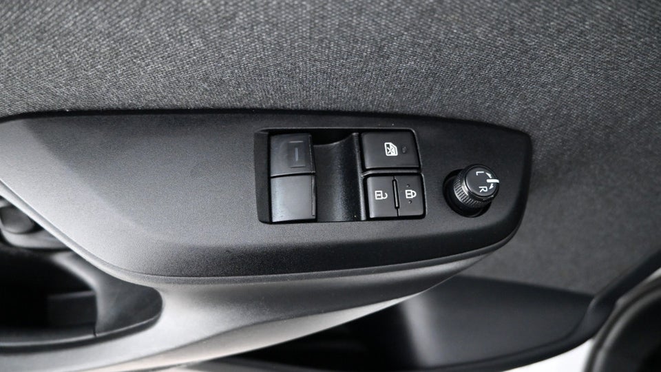 Toyota Yaris 1,5 Hybrid H3 e-CVT 5d