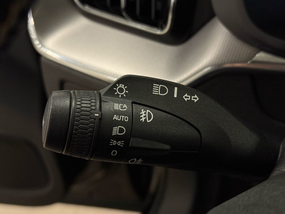 Volvo XC60 2,0 T8 390 R-Design aut. AWD 5d