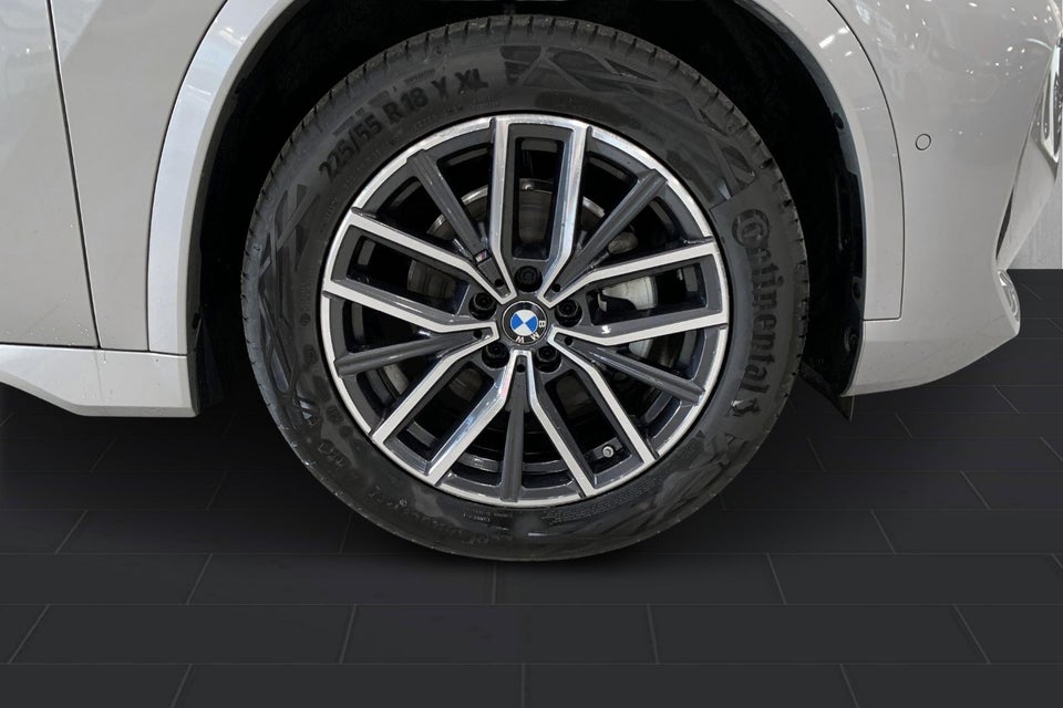 BMW iX1 eDrive20 M-Sport 5d