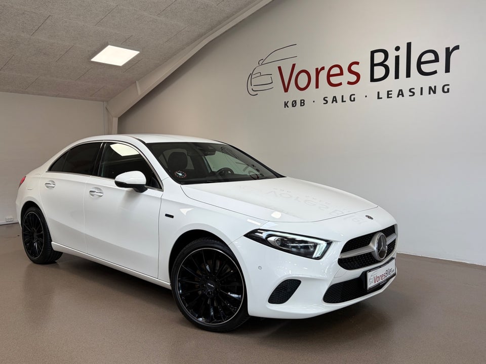 Mercedes A250 e 1,3 Progressive aut. 4d