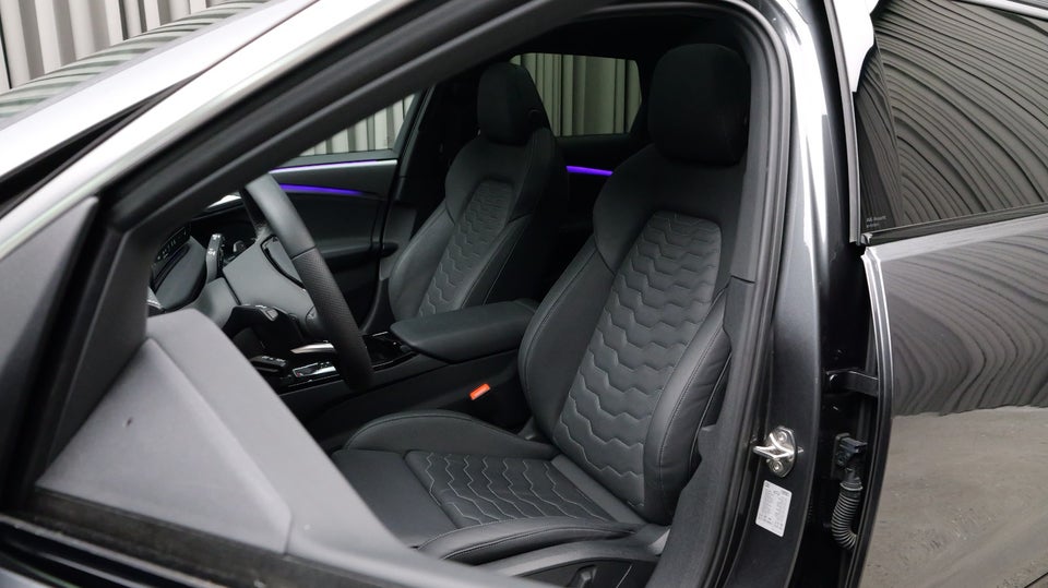 Audi A6 e-tron S-line performance Avant 5d