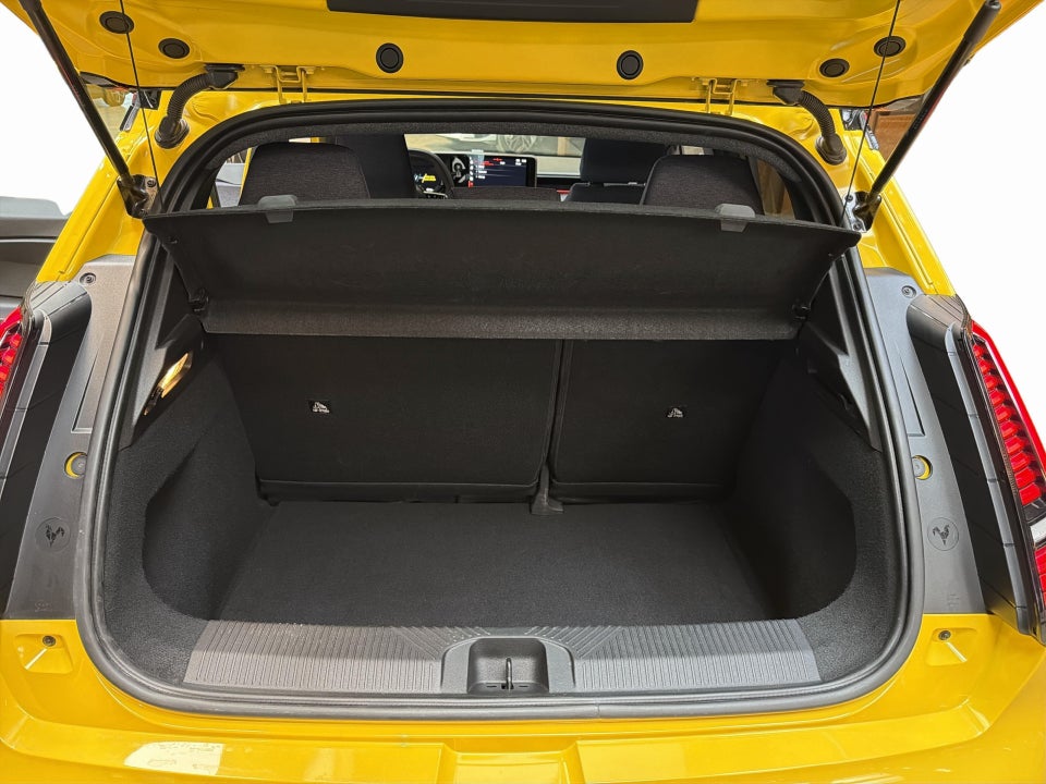 Renault 5 E-Tech 52 Iconic 5d