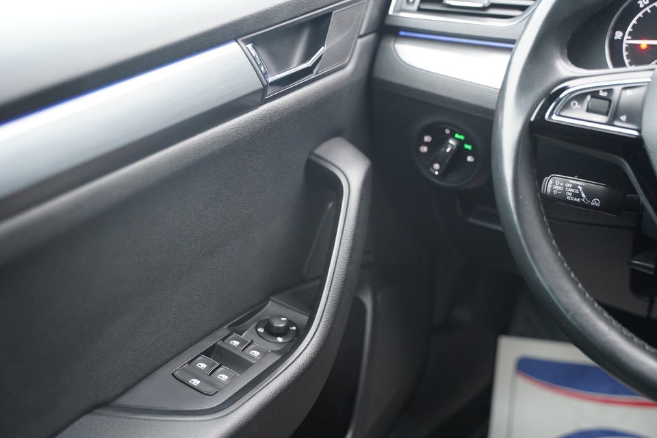 Skoda Superb 2,0 TDi 190 Style Combi DSG 4x4 5d