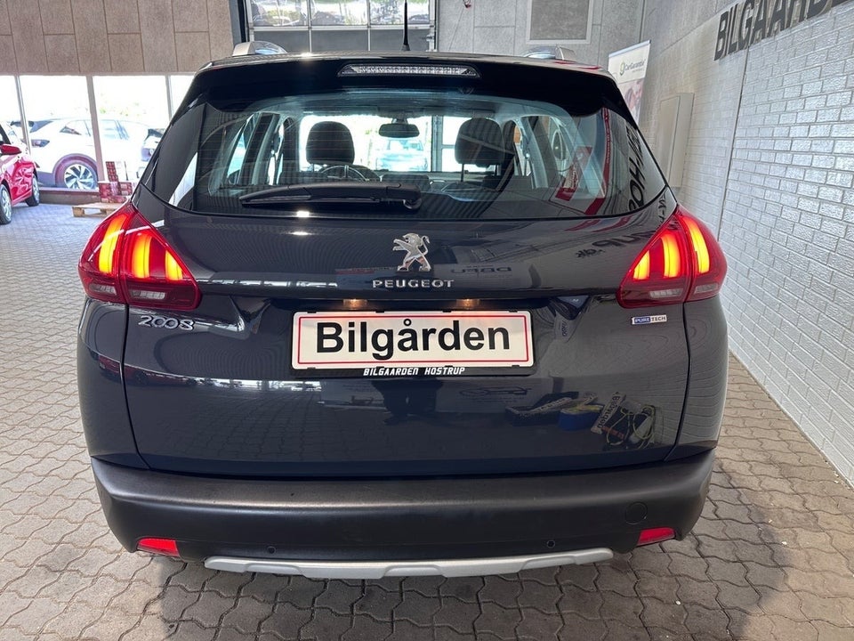 Peugeot 2008 1,2 e-THP 110 Allure 5d