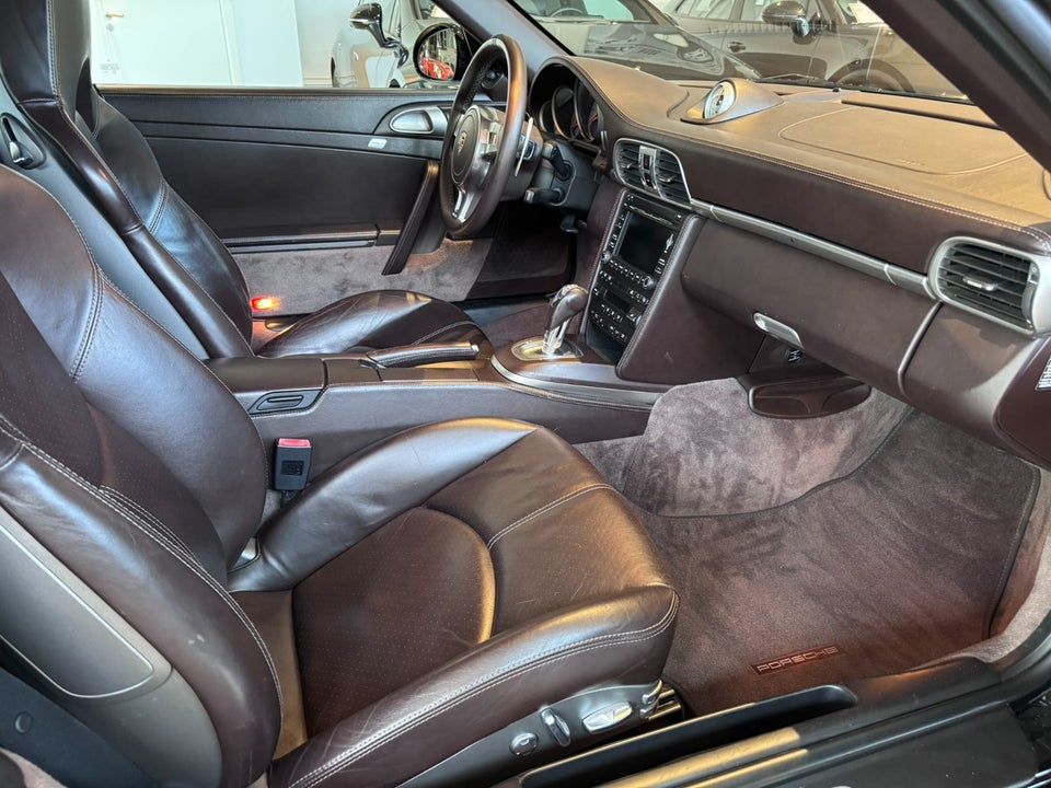 Porsche 911 Carrera 4S 3,8 Cabriolet PDK 2d