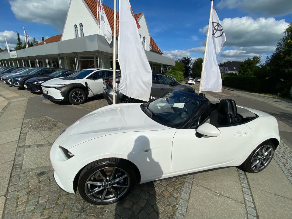 Mazda MX-5 2,0 SkyActiv-G 184 Roadster 2d