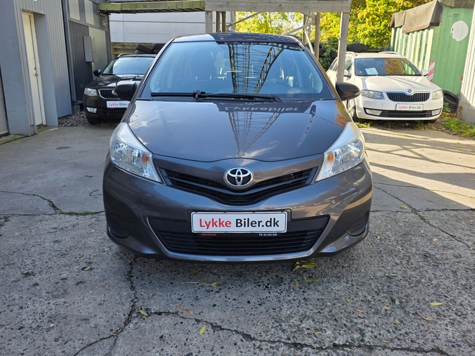 Toyota Yaris 1,0 VVT-i T2 5d