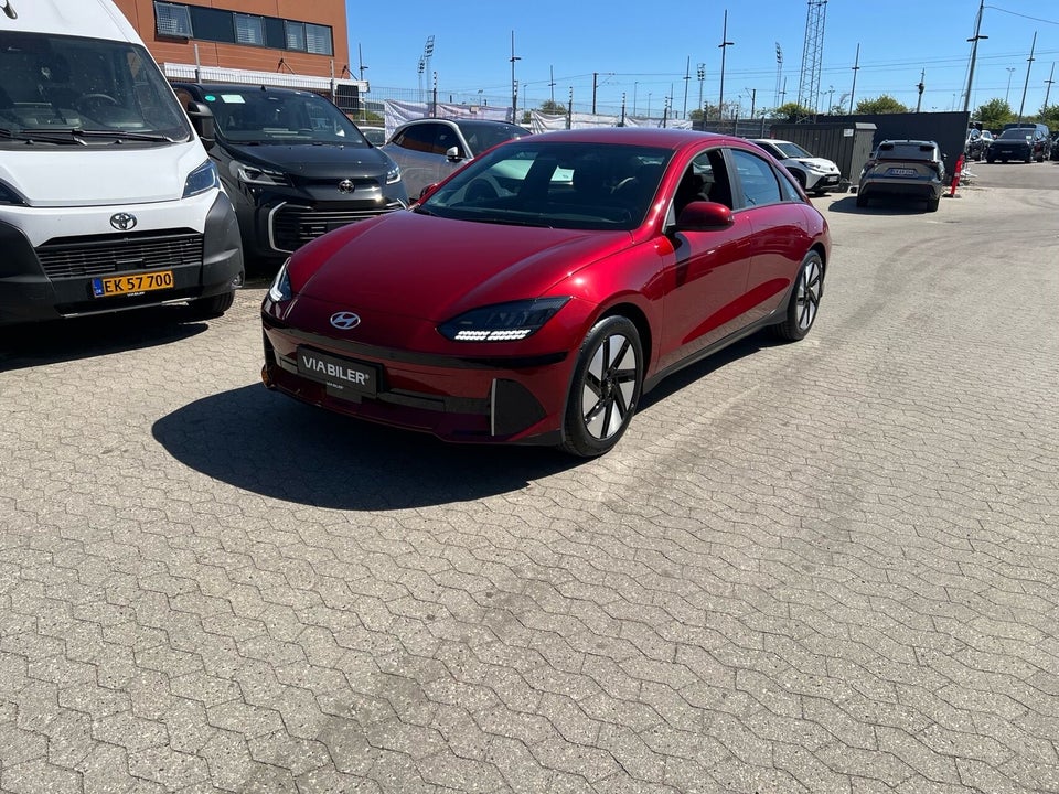 Hyundai Ioniq 6 53 Essential 4d