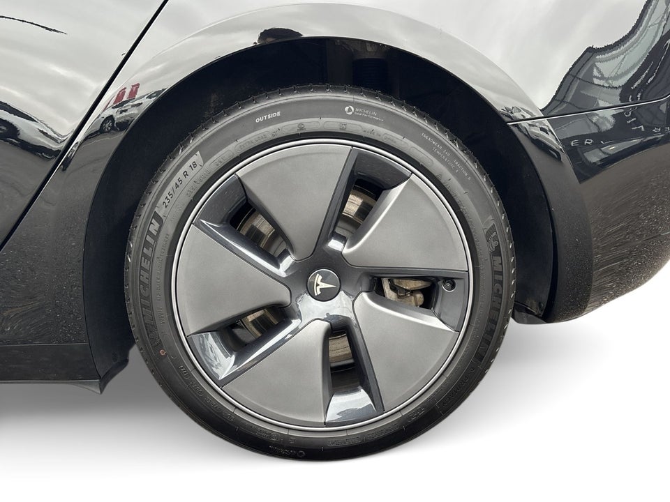 Tesla Model 3 RWD 4d