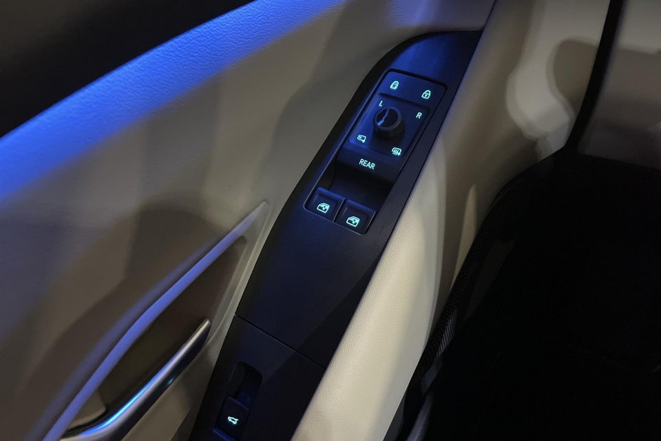 Ford Explorer 82 Premium Extended Range 5d