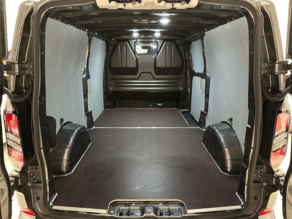 Ford Transit Custom 320L 2,0 EcoBlue Limited aut.