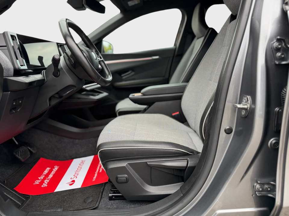 Renault Megane E-Tech 60 Techno 5d