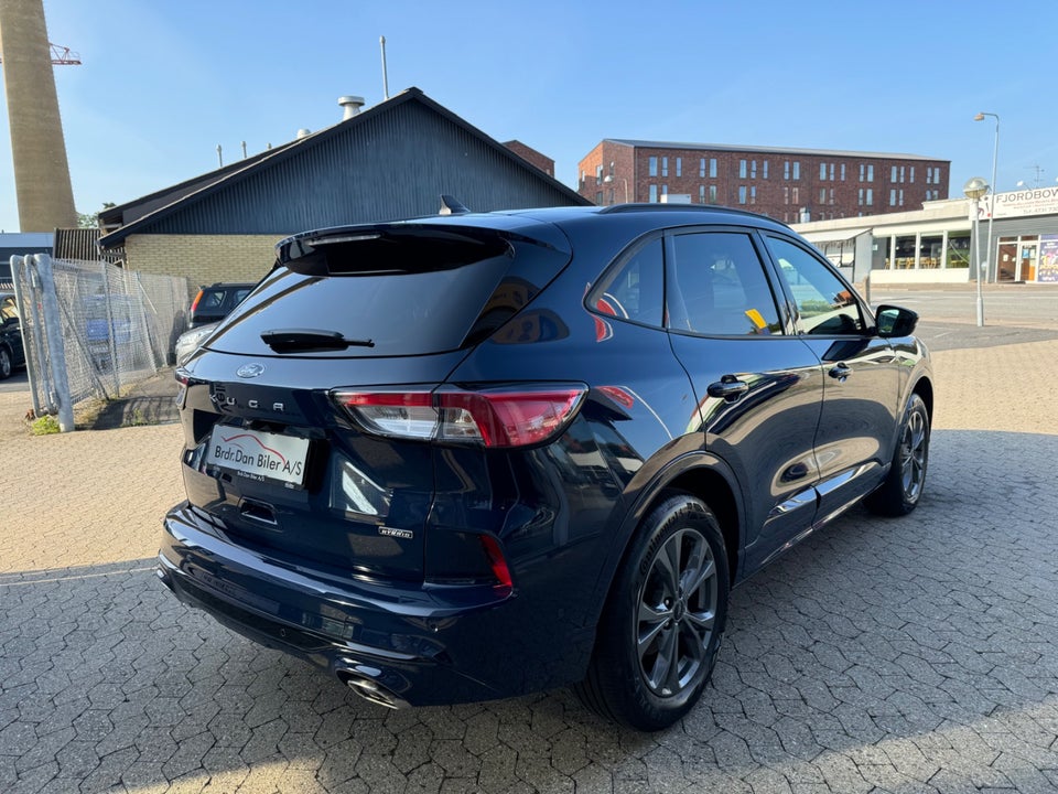 Ford Kuga 2,5 PHEV ST-Line X CVT 5d