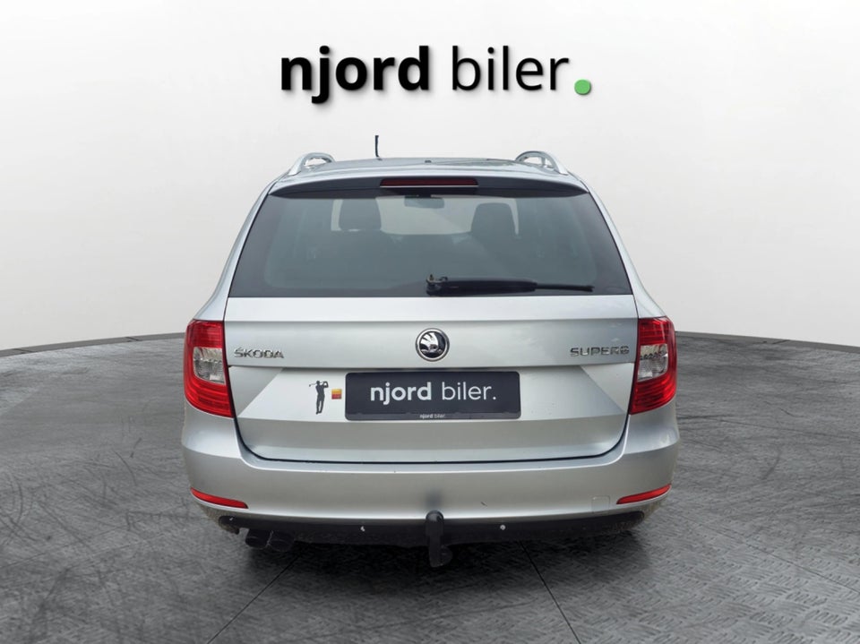 Skoda Superb 1,8 TSi 160 Elegance Combi DSG 5d