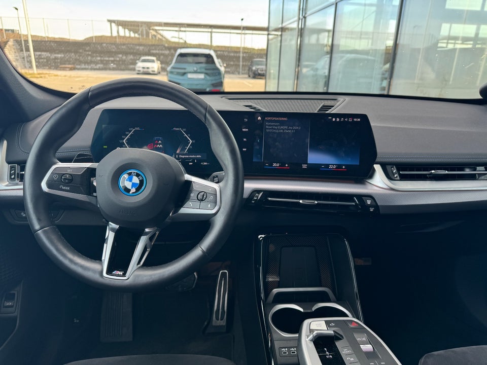 BMW iX1 xDrive30 M-Sport 5d