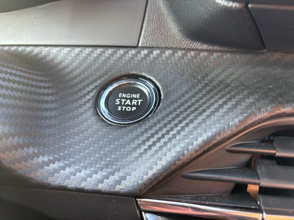 Peugeot 2008 1,5 BlueHDi 100 Allure Pack 5d