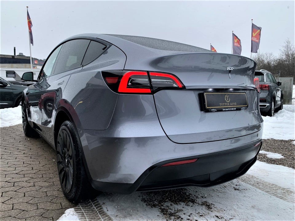 Tesla Model Y Long Range AWD 5d