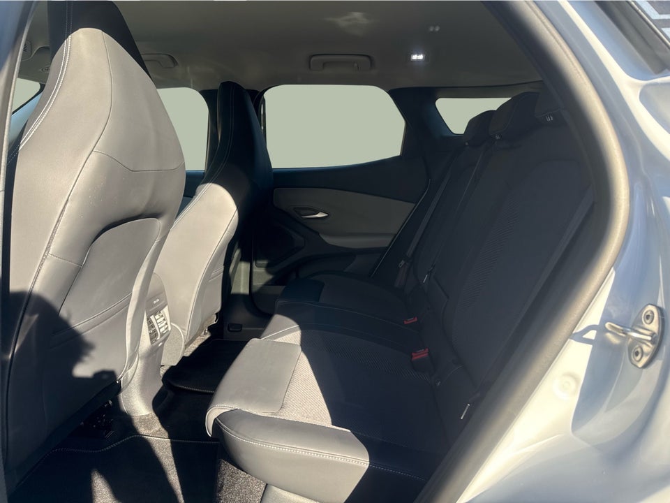 Ford Explorer 82 Premium Extended Range 5d