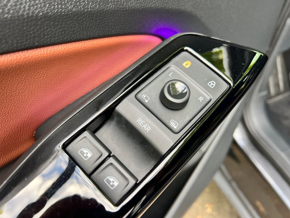 VW ID.4 77 1ST Pro 5d