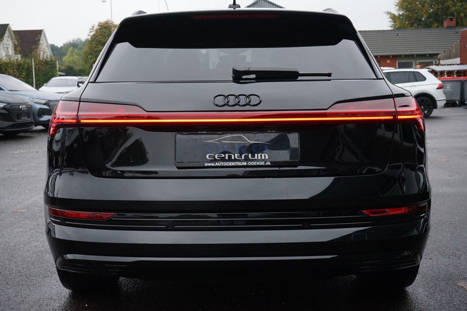 Audi e-tron 55 S-line quattro 5d