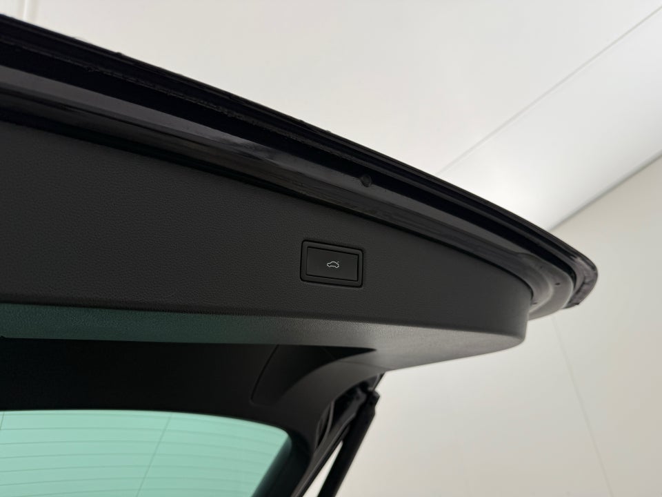 VW Tiguan 1,4 eHybrid Elegance DSG 5d