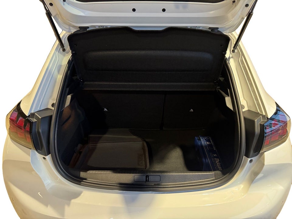 Peugeot e-208 50 Active 5d