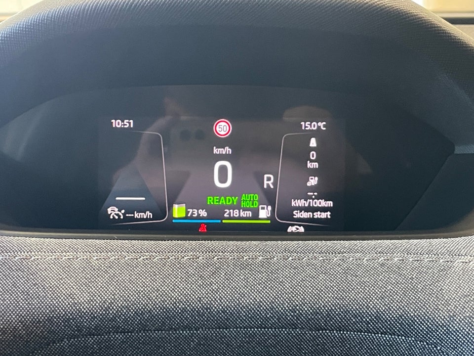 Skoda Enyaq 80 iV Plus Loft 5d