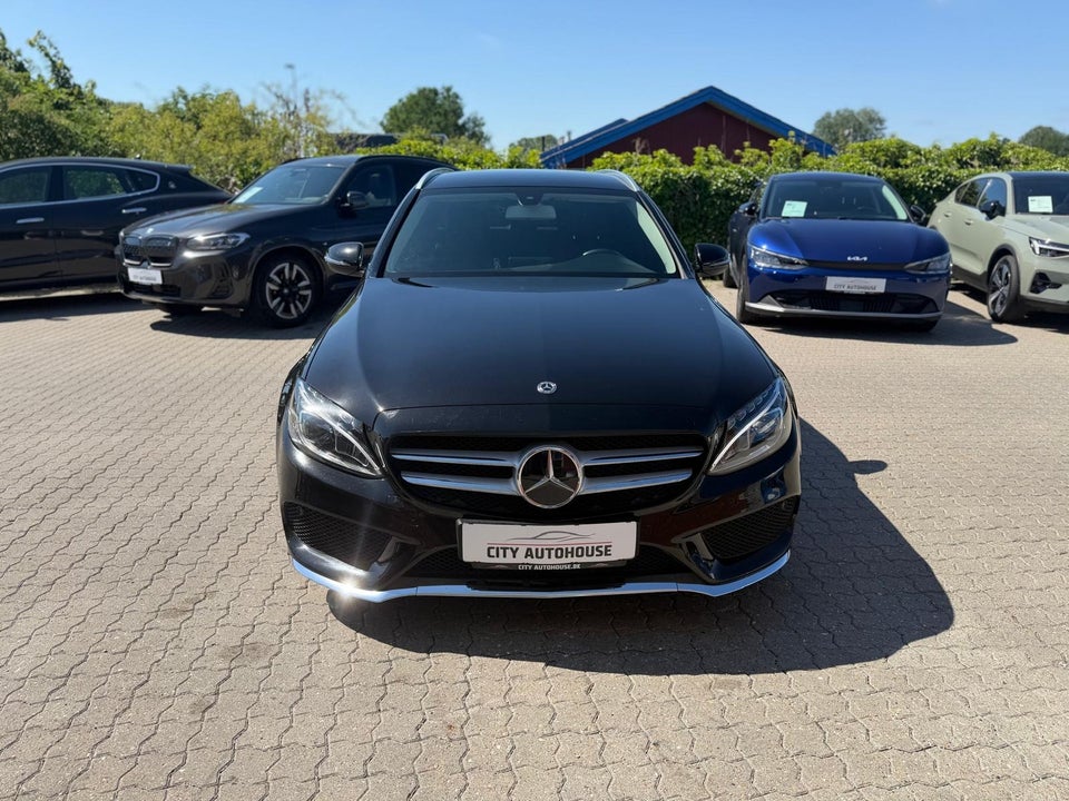 Mercedes C200 2,0 AMG Line stc. aut. 5d
