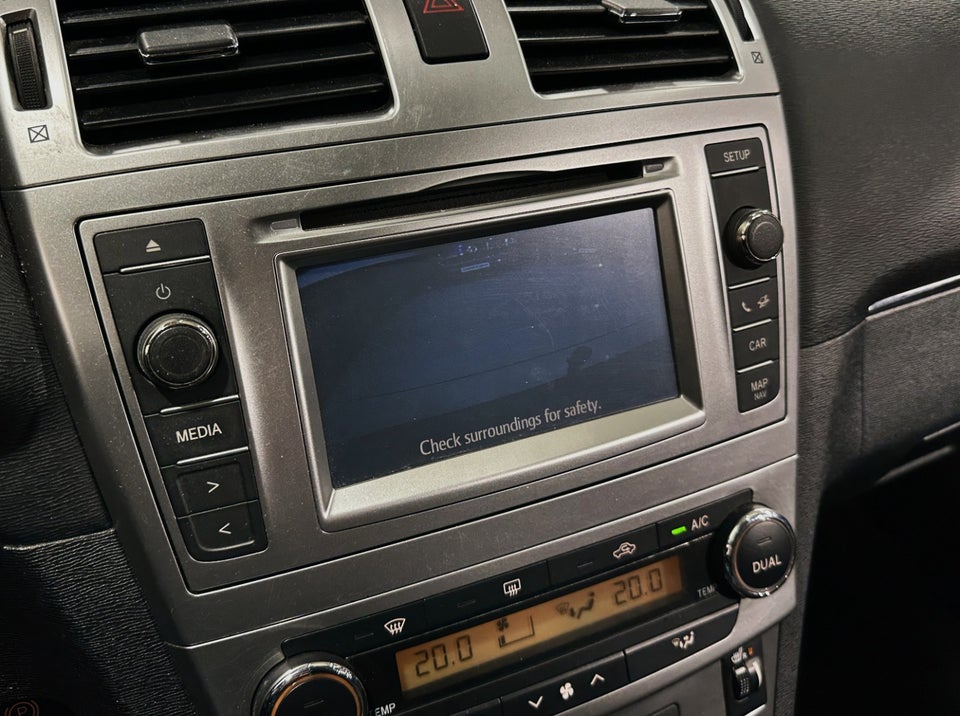 Toyota Avensis 2,0 D-4D T1 stc. 5d