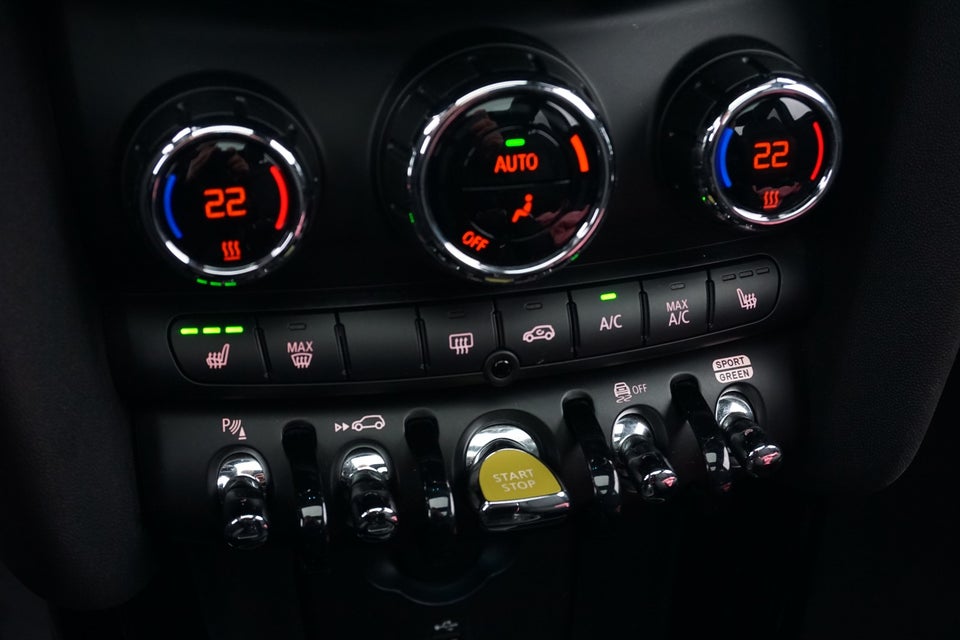 MINI Cooper SE Edition Premium Plus 3d