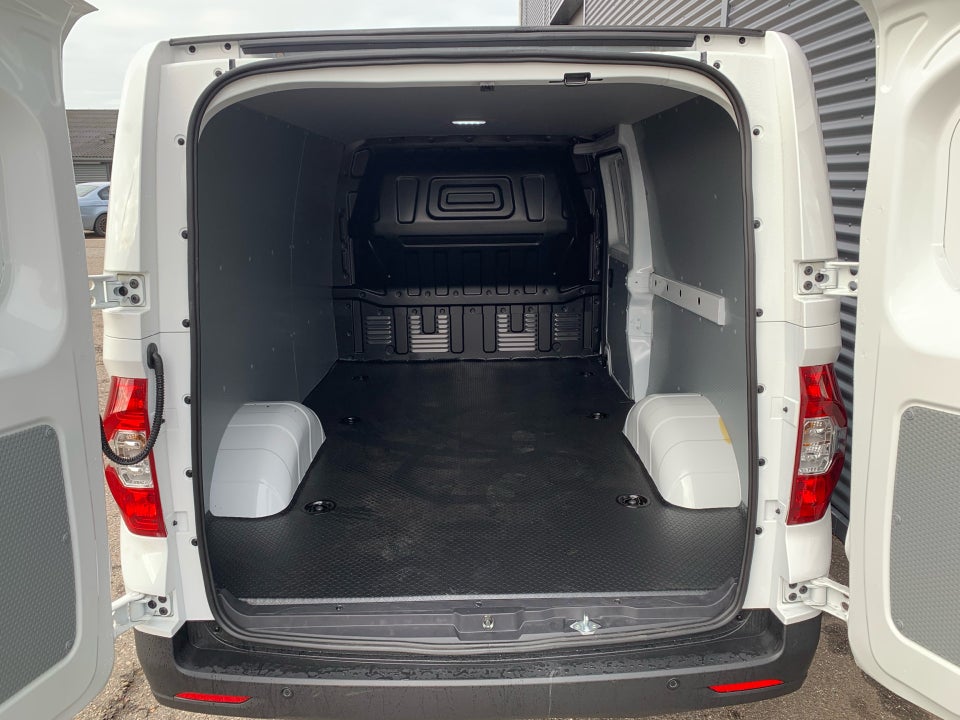 Maxus e-Deliver 3 52 Cargo Van LWB