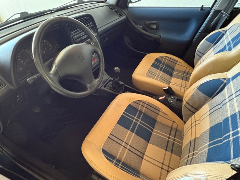 Peugeot 306 1,8 16V Eden Park 5d