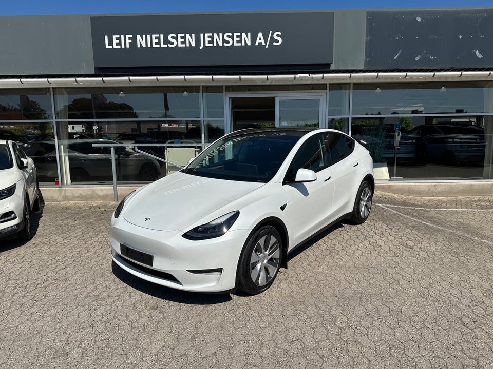 Tesla Model Y Long Range AWD 5d