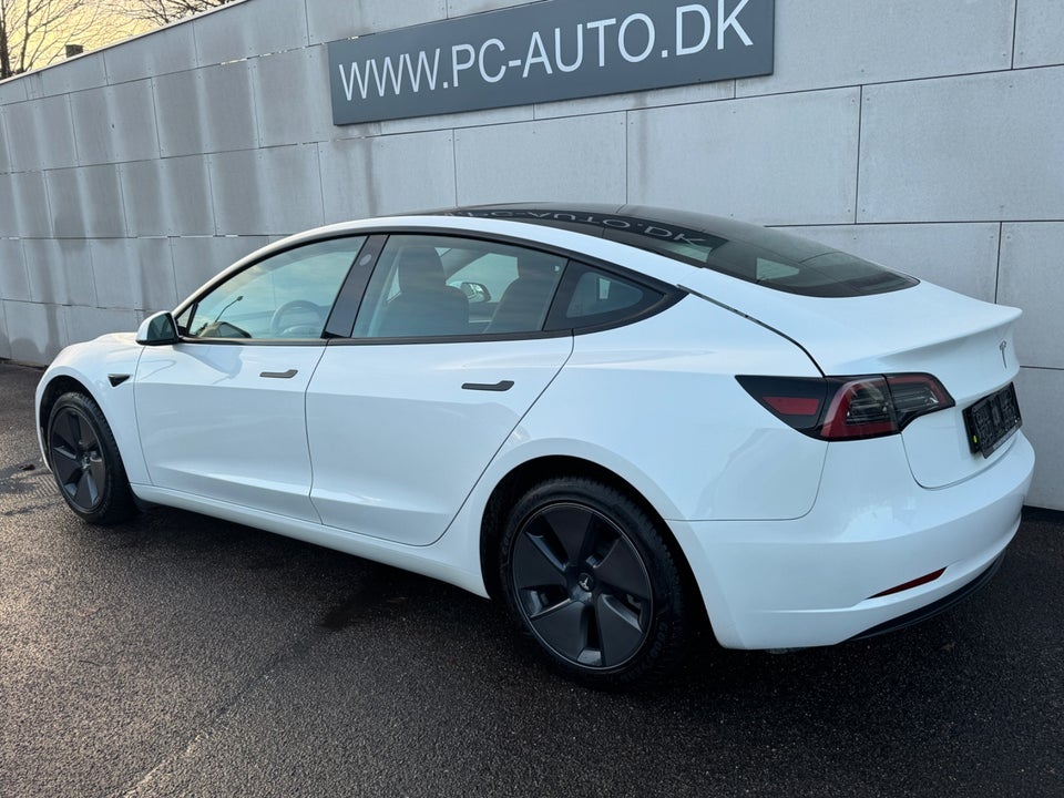 Tesla Model 3 Long Range RWD 4d