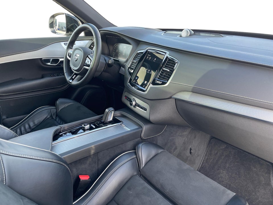 Volvo XC90 2,0 T8 ReCharge R-Design aut. AWD 7prs 5d