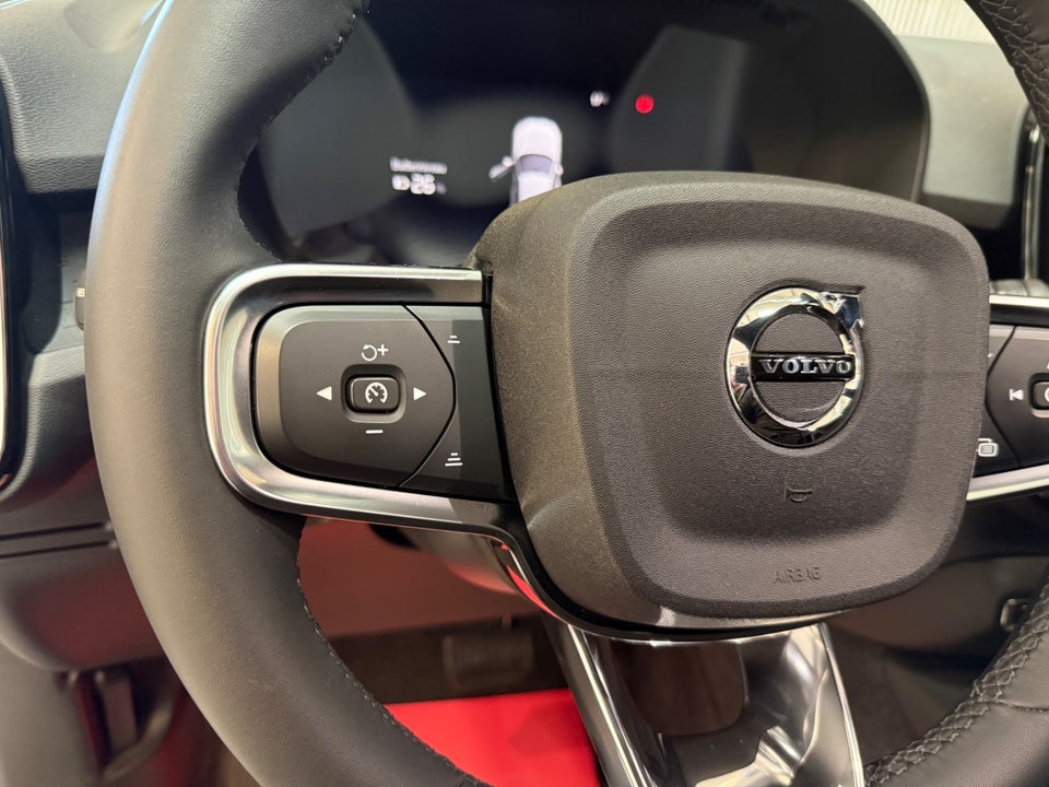 Volvo XC40 P6 ReCharge Core 5d