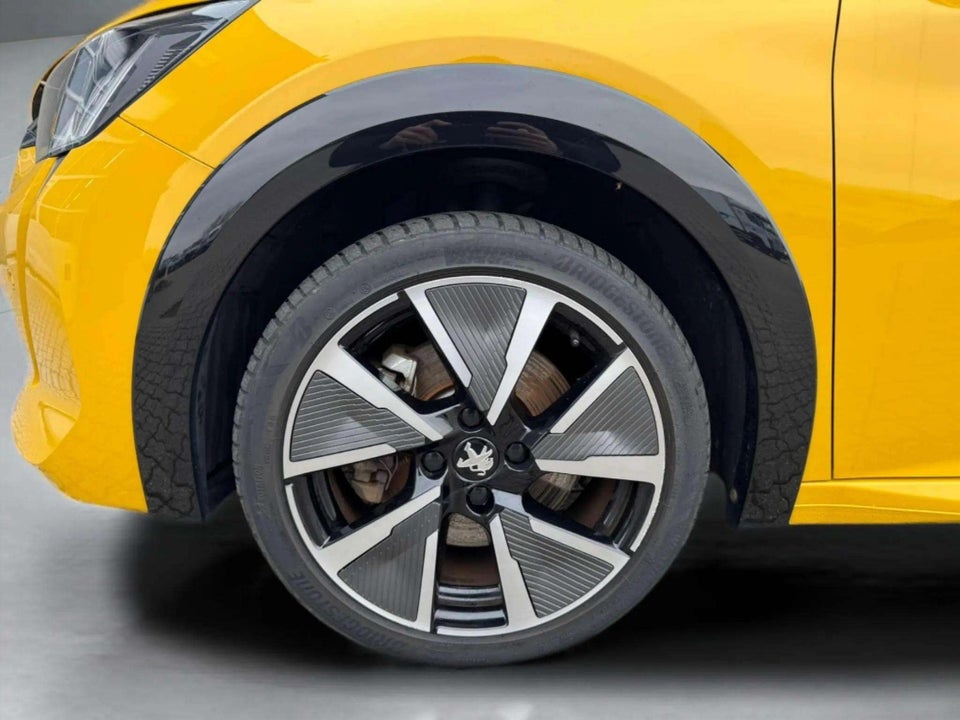 Peugeot e-208 50 GT 5d