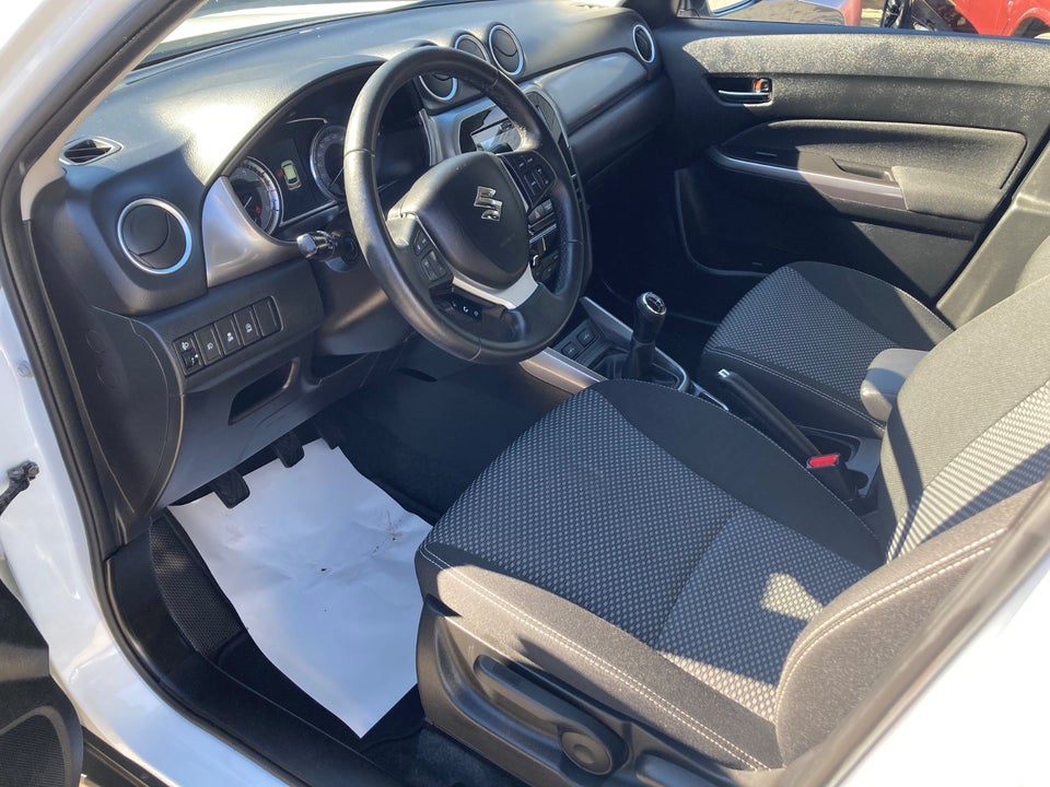 Suzuki Vitara 1,0 Boosterjet Active 5d
