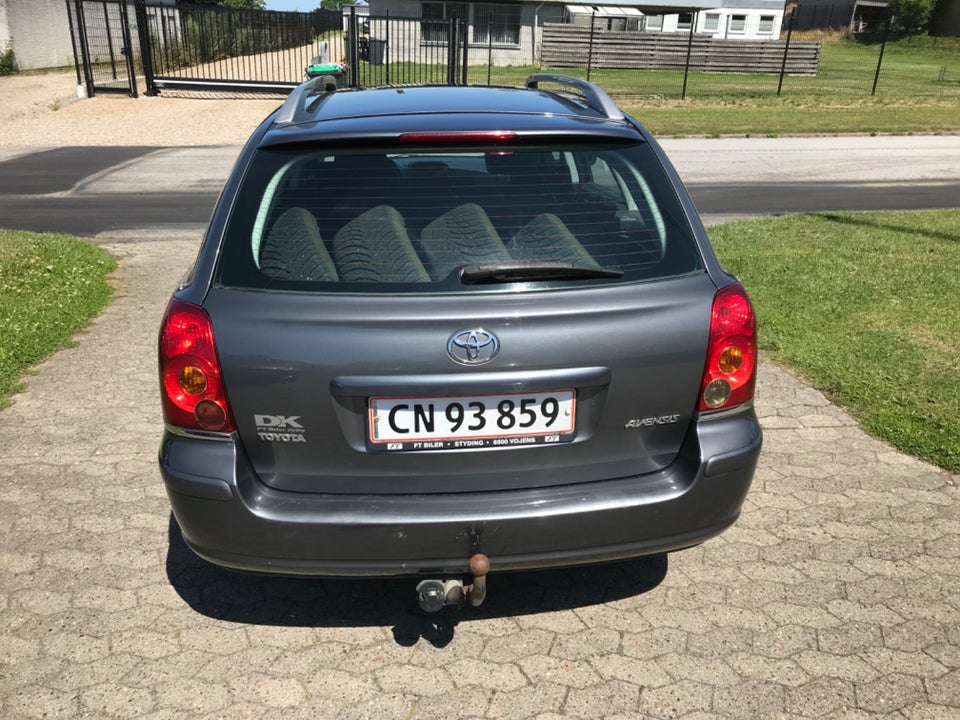 Toyota Avensis 1,8 VVT-i Sol stc. 5d