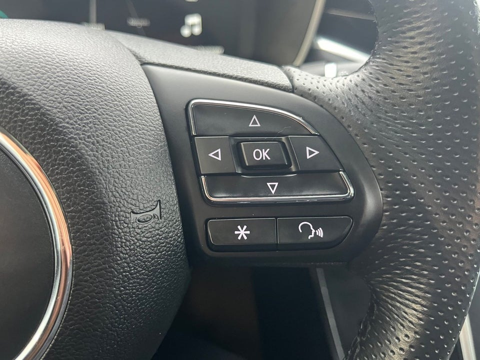 MG Marvel R Performance 5d