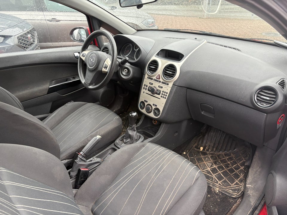 Opel Corsa 1,2 16V Enjoy 3d