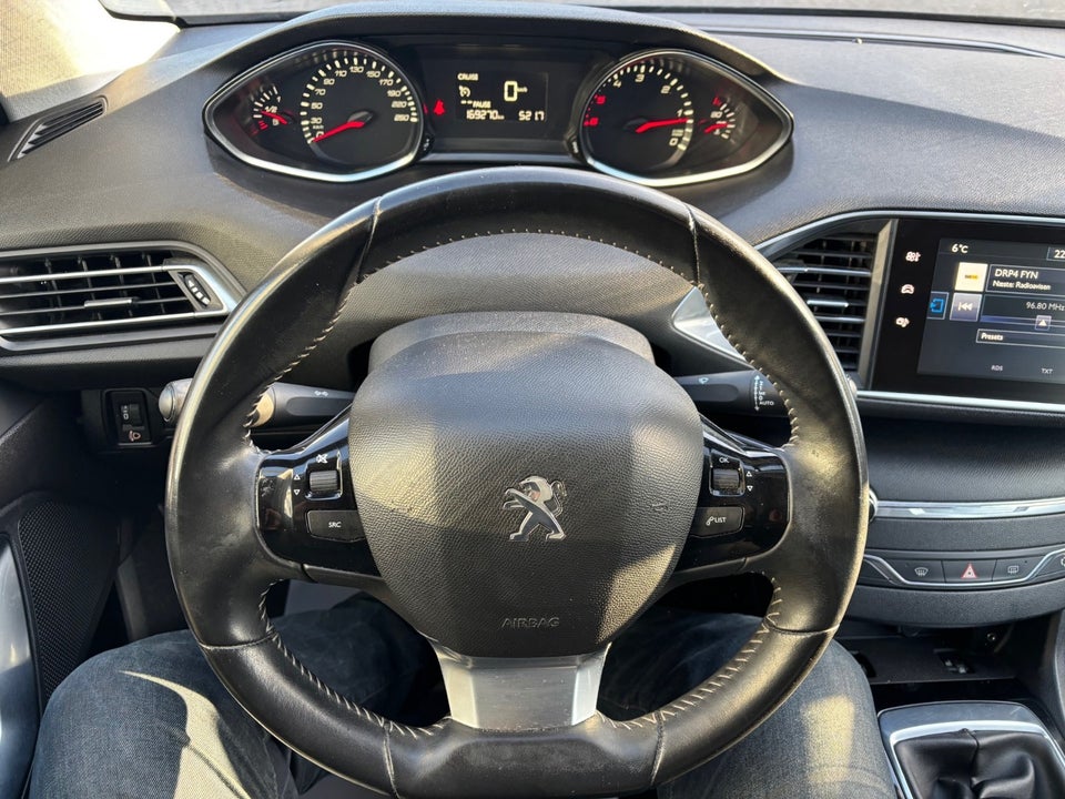 Peugeot 308 1,6 BlueHDi 120 Active 5d